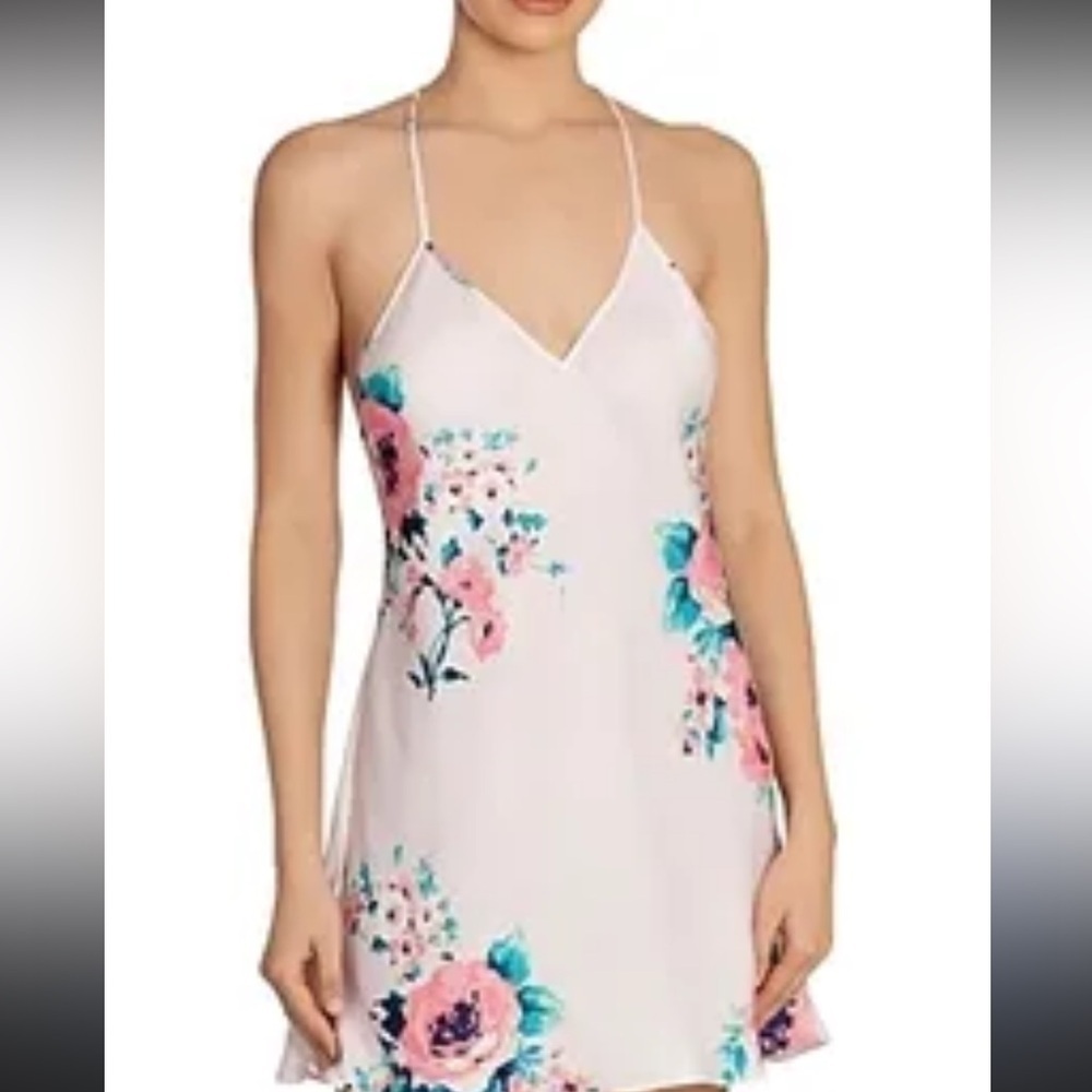 In Bloom By Jonquil 
VISION FLORAL SATIN CHEMISE IN PEACH FLORAL.   Xs